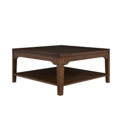 mesa de café cuadrada de madera clara de diseño