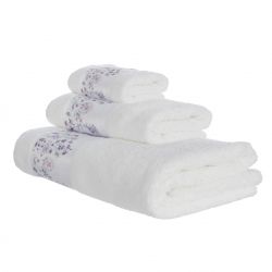 toallas blancas con cenefas de flores moradas de diseño