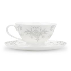 taza y plato para té en porcelana estampada en diseño clásico gris