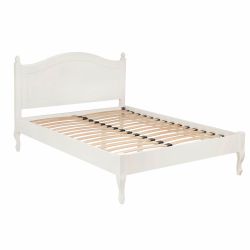 cama de madera en marfil suave de diseño clásico