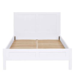 cama de madera blanca