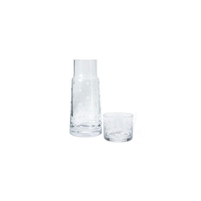 botella y vaso de cristal decorado con topos