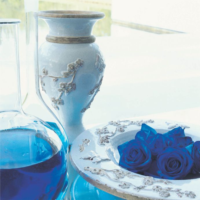 jarrón cerámico floral azul